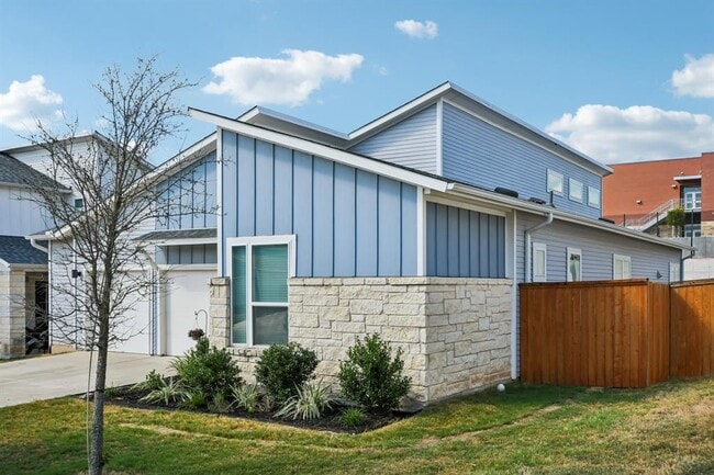 11212 Charger Wy in Manor, TX - Building Photo - Building Photo