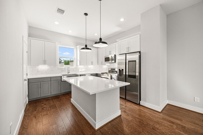 property at 622 Janisch Rd