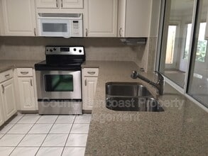 1860 Oak Forest Dr S in Clearwater, FL - Building Photo - Building Photo