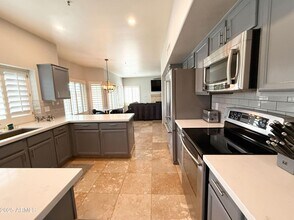 9437 E Dreyfus Pl in Scottsdale, AZ - Building Photo - Building Photo