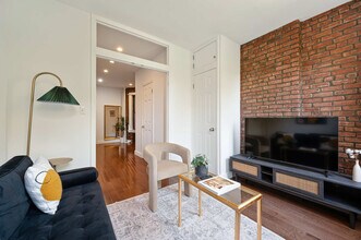 74 Forsyth St in New York, NY - Building Photo - Building Photo