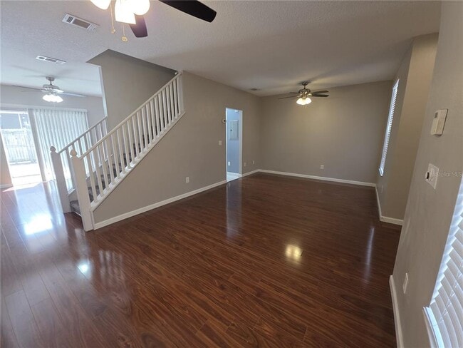 30138 Barnaby Ln in Zephyrhills, FL - Building Photo - Building Photo