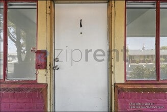 139 W 18th St in Merced, CA - Building Photo - Building Photo