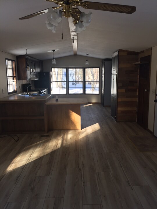21 4th St in Kenduskeag, ME - Building Photo