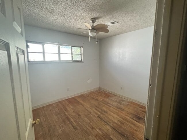 4409 S Travis St in Amarillo, TX - Building Photo - Building Photo
