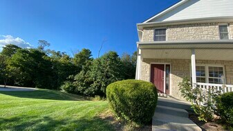 1292 S Cobble Creek Cir in Bloomington, IN - Building Photo