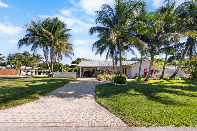 1605 Treemont Ave in Jupiter, FL - Building Photo - Building Photo