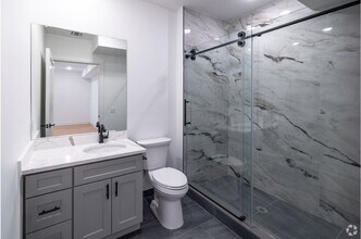 201 Newark Pompton Turnpike in Little Falls, NJ - Building Photo - Building Photo