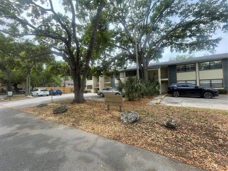 4809 S Mound Ave, Unit 101 in Tampa, FL - Building Photo