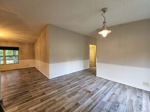 5380 NW 191st Pl in Reddick, FL - Building Photo - Building Photo