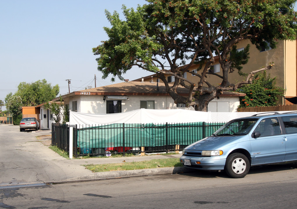 14823 Lemoli Ave in Gardena, CA - Building Photo