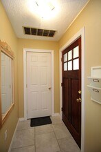 18690 Don Lee Way in Lake Oswego, OR - Building Photo - Building Photo