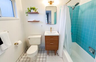 550 Browning St, Unit A in Mill Valley, CA - Building Photo - Building Photo