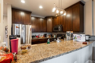 1138 W Diversey Pky, Unit 3 in Chicago, IL - Building Photo - Building Photo