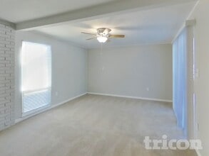 546 W Palmeden Dr in Lakeland, FL - Building Photo - Building Photo