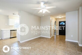 2853 Magnolia Ave in Sanford, FL - Foto de edificio - Building Photo