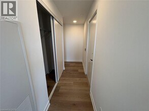 33 Erie Ave in Brantford, ON - Building Photo - Building Photo