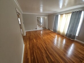 2332 Nolen Dr in Flint, MI - Building Photo - Building Photo