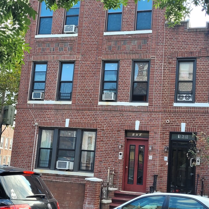 170 E 96th St in Brooklyn, NY - Building Photo