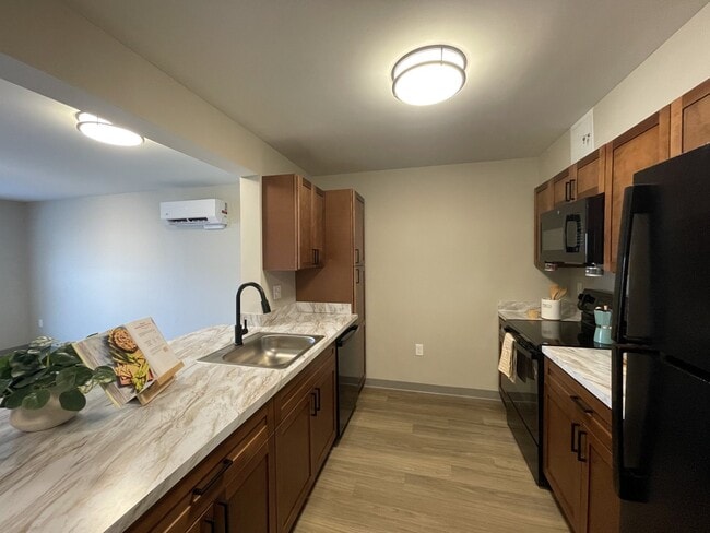 Hudson Heights Apartments