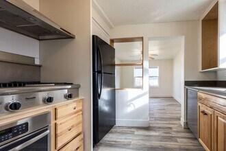 2403 E 400 N in St Anthony, ID - Building Photo - Building Photo