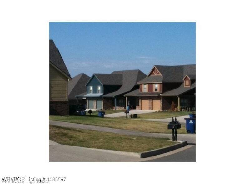 1415 Willowbrook Cir in Fort Smith, AR - Foto de edificio