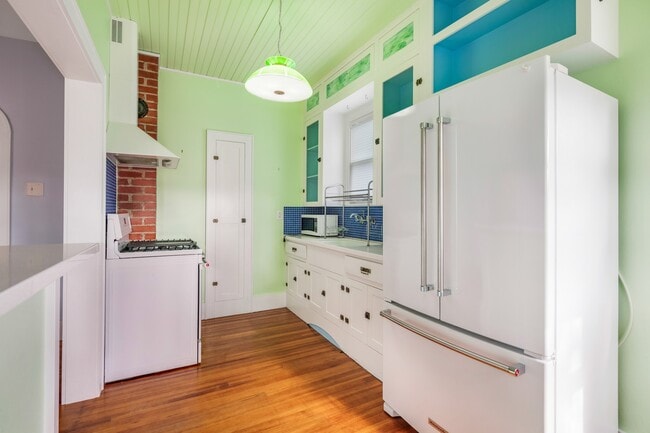 property at 4823 Fannin Dr