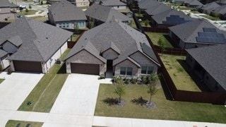 1332 Honey Crk Dr in Desoto, TX - Foto de edificio - Building Photo