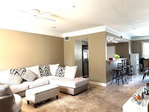 6575 Time Square Ave in Orlando, FL - Building Photo - Building Photo