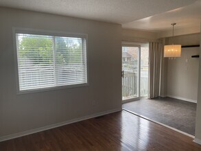 71 Frank Faubert Dr in Toronto, ON - Building Photo - Building Photo