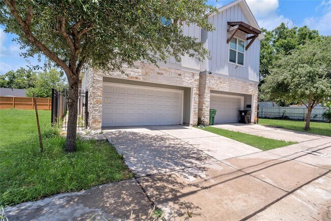 2707 Hardy St in Houston, TX - Building Photo - Building Photo