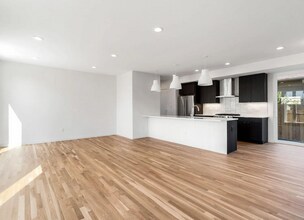 1227 Newton St in Denver, CO - Building Photo - Building Photo