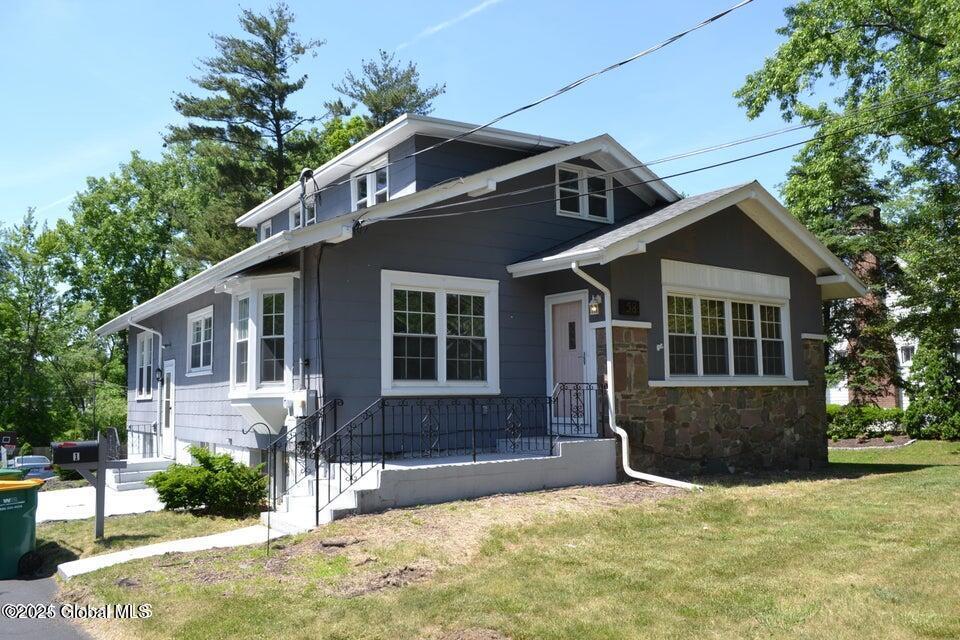 58 Old Loudon Rd in Latham, NY - Building Photo