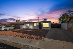 4315 Ridgedale Ave in Las Vegas, NV - Building Photo
