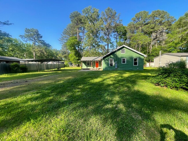 1148 E Pine Island Rd in Shreveport, LA - Building Photo - Building Photo