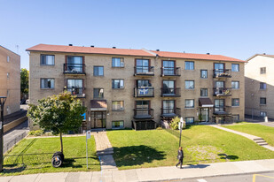 11900 Rodolphe-Forget Boul in Montréal, QC - Building Photo