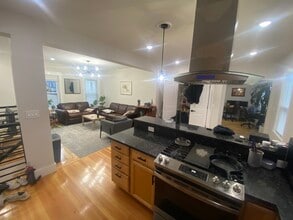 11 Aberdeen Rd, Unit 1 in Somerville, MA - Building Photo - Building Photo