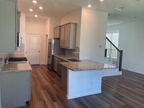 621 Aspen Falls Ct in Conroe, TX - Building Photo - Building Photo