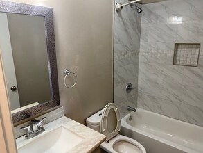 4210 Eagle St in New Orleans, LA - Building Photo - Building Photo