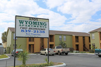 Wyoming Apartments in Tampa, FL - Foto de edificio - Building Photo