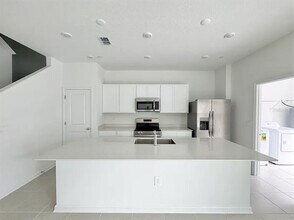 2273 White Buffalo St in Apopka, FL - Building Photo - Building Photo