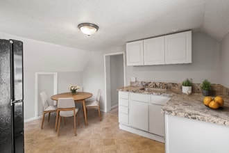 741 7th St NW in Grand Rapids, MI - Building Photo - Building Photo