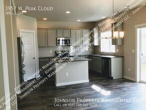 3957 W Peak Cloud Dr in Meridian, ID - Building Photo - Building Photo