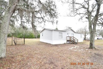 16822 Lashua Dr in Spring Hill, FL - Building Photo - Building Photo