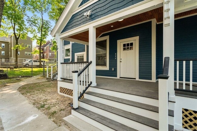 30 Howland St in Boston, MA - Building Photo - Building Photo
