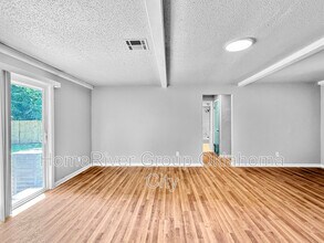 4936 S Briarwood Dr in Oklahoma City, OK - Building Photo - Building Photo