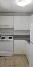 1725 W 60th St-Unit -F206 in Hialeah, FL - Building Photo - Building Photo