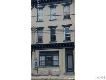 421 Wyandotte St in Bethlehem, PA - Building Photo