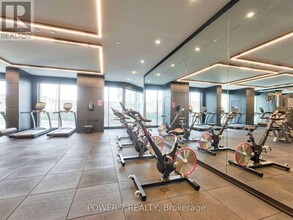 31-631 Tippett Rd in Toronto, ON - Building Photo - Building Photo