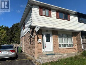 92 Berner Trail in Toronto, ON - Building Photo - Building Photo